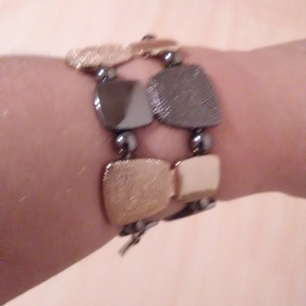 Bracelet - Picture 3 of 3